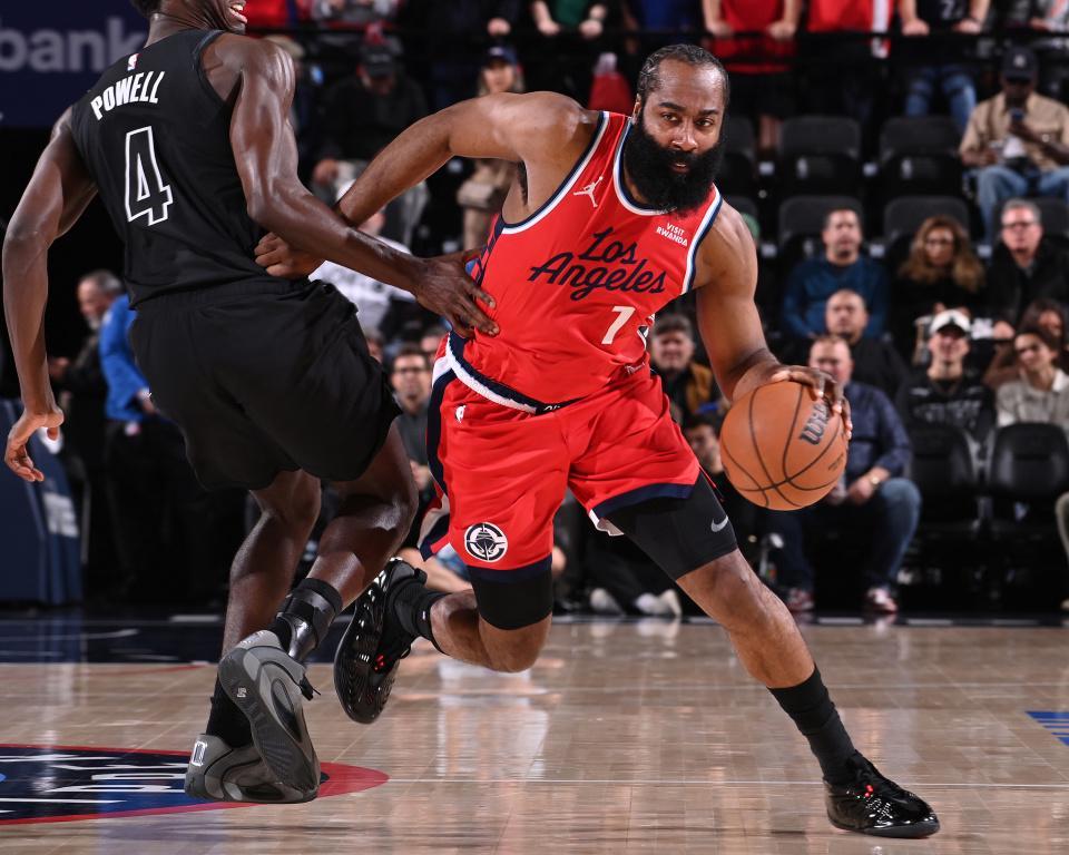 开云-18战15胜，快船队创联盟第一！哈登首节14分定调小卡28+5又破纪录