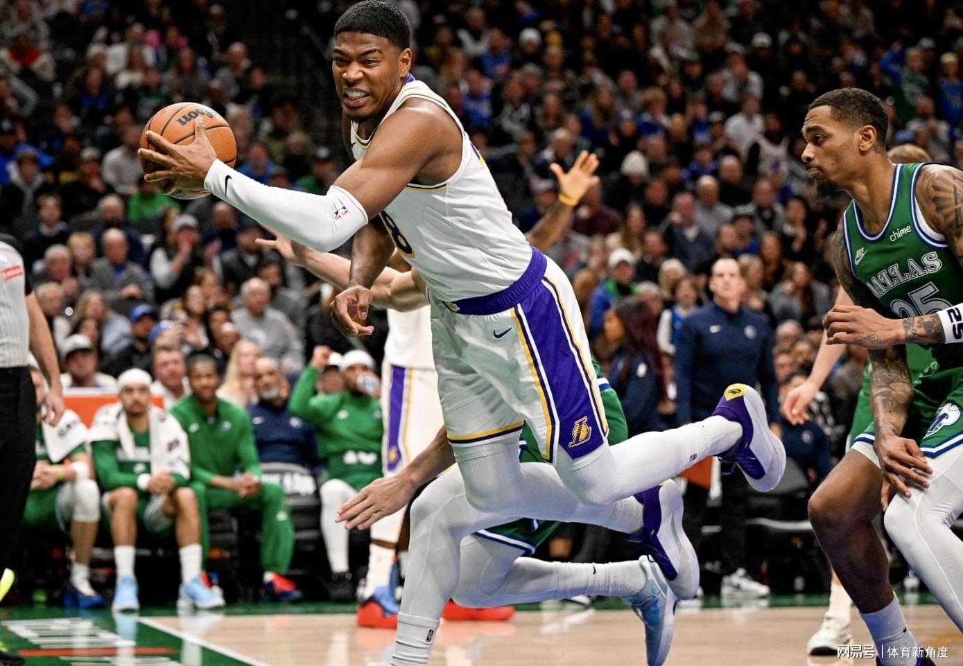 卧槽！手指都脱臼了，“咔嚓”一声硬控全场