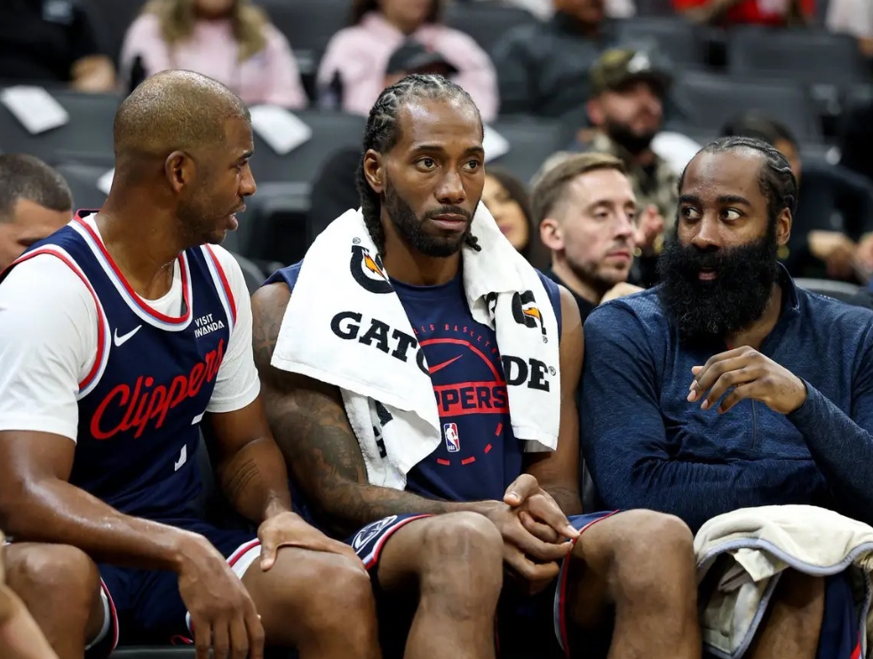 开云官网登录-从5胜16负,到16胜8负,全联盟找不到下家!NBA传奇球星该退役了