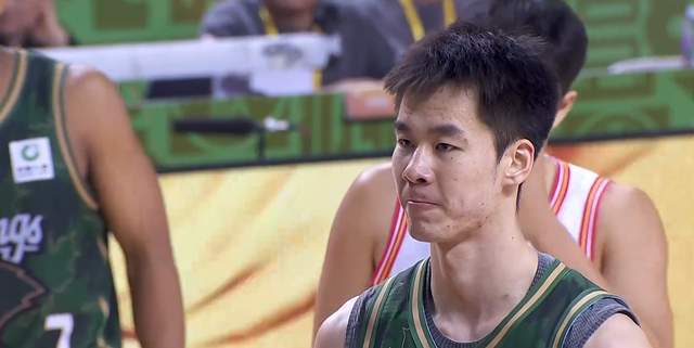 开云官网登录-神仙打架！鱼腩双加时掀翻黑马，郭昊文独砍31+6+10，贺希宁28+7