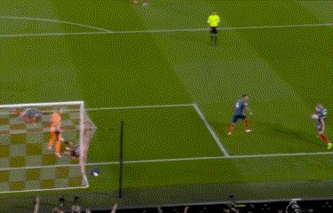 开云体育下载网址-【英超】升班马74年顶级联赛首战 阿森纳客场0比2负