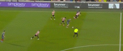 开云体育下载网址-【英超】升班马74年顶级联赛首战 阿森纳客场0比2负