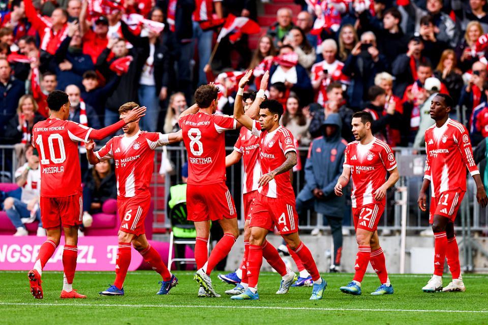 开云体育官方下载-拜仁4-2逆转斯图加特！提前4轮卫冕德甲 第34次夺冠+近14年13冠